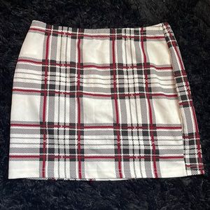 Size large skirt